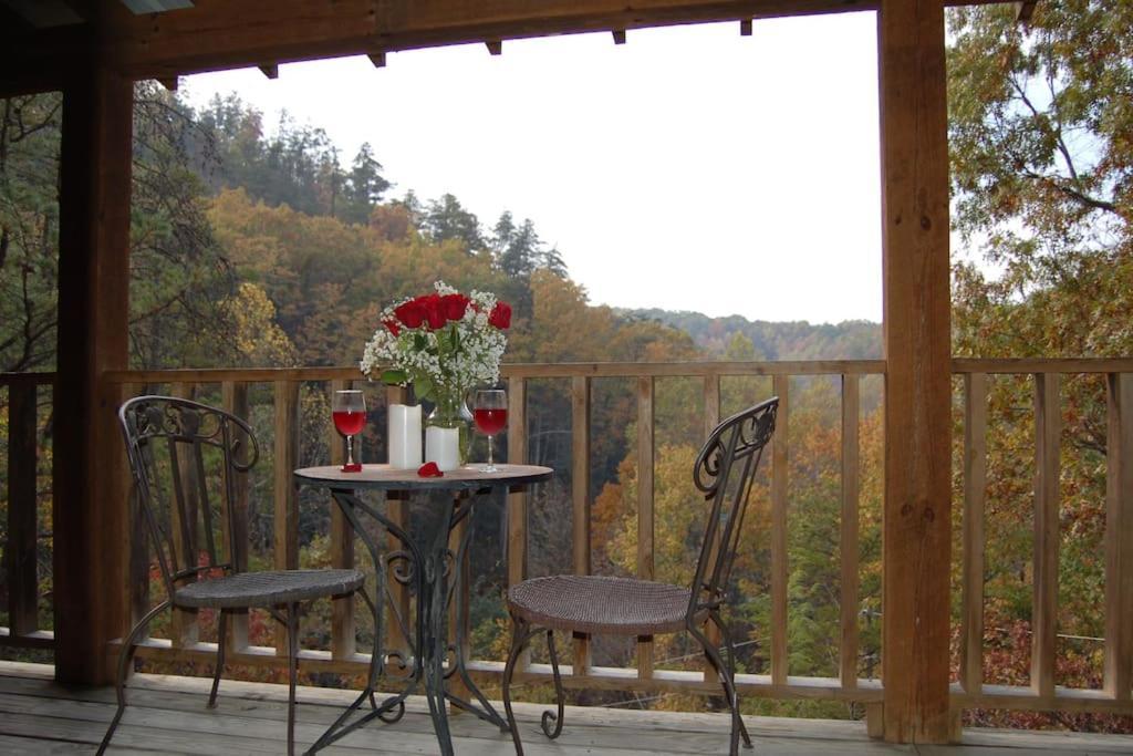Little Cabin All To Yourself Sevierville Exteriör bild